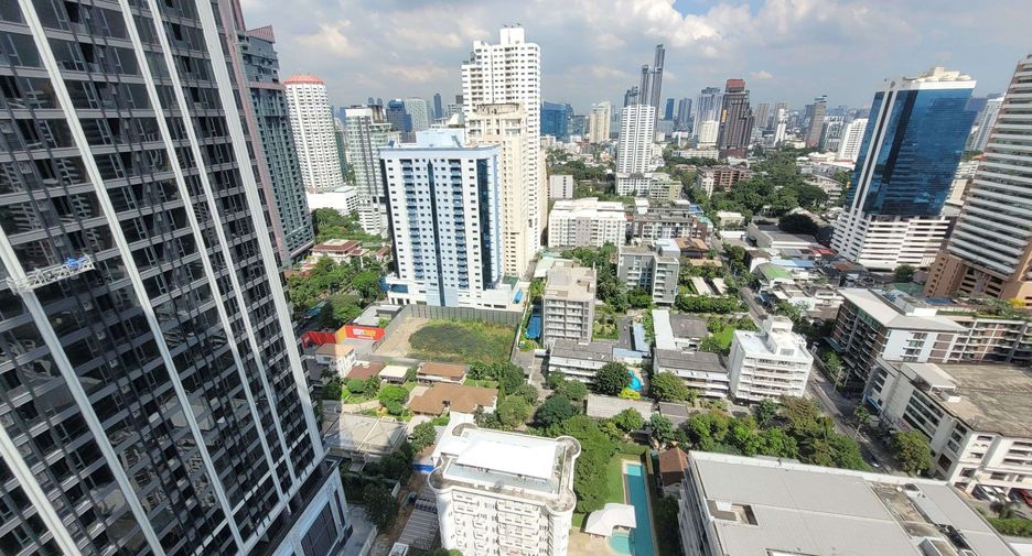 Wohnung zur Miete mit 2 Zimmer in Khlong Toei, Bangkok