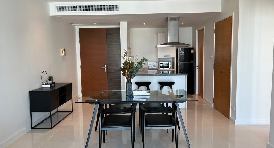 For rent 2 bedrooms condo in Khlong Toei, Bangkok