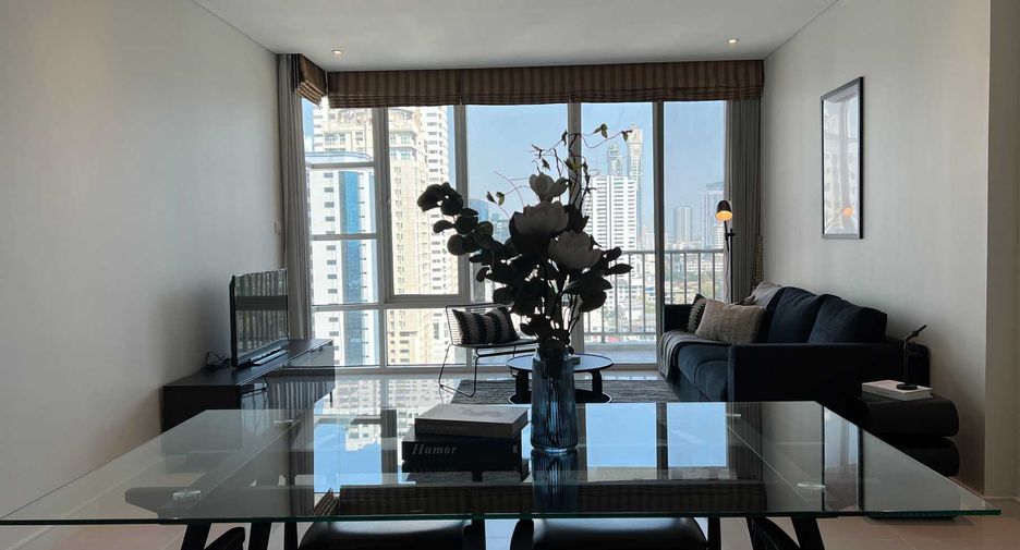 For rent 2 bedrooms condo in Khlong Toei, Bangkok