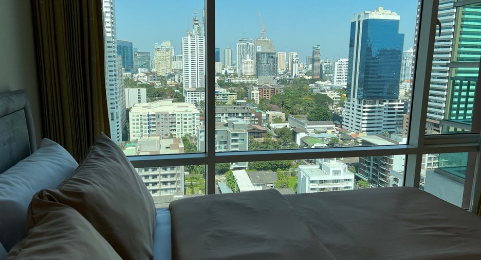 For rent 2 bedrooms condo in Khlong Toei, Bangkok