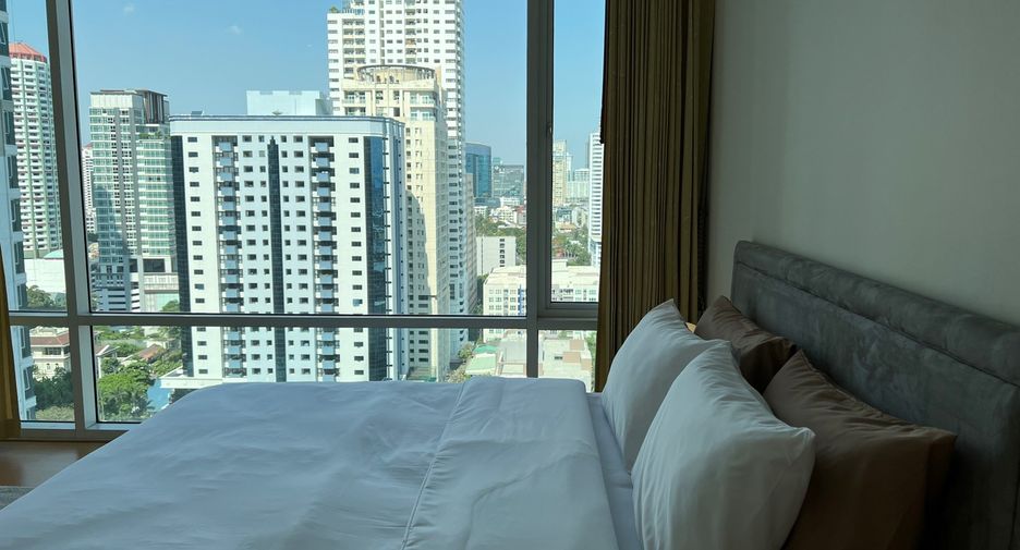 For rent 2 bedrooms condo in Khlong Toei, Bangkok