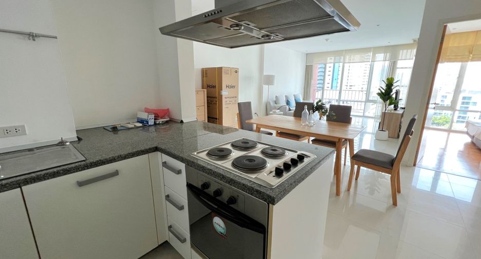 For rent 2 bedrooms condo in Khlong Toei, Bangkok