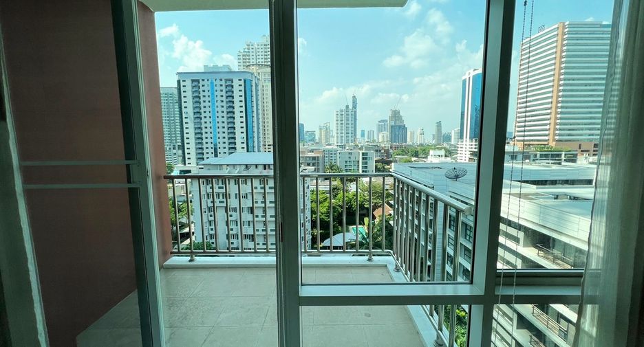 For rent 2 bedrooms condo in Khlong Toei, Bangkok