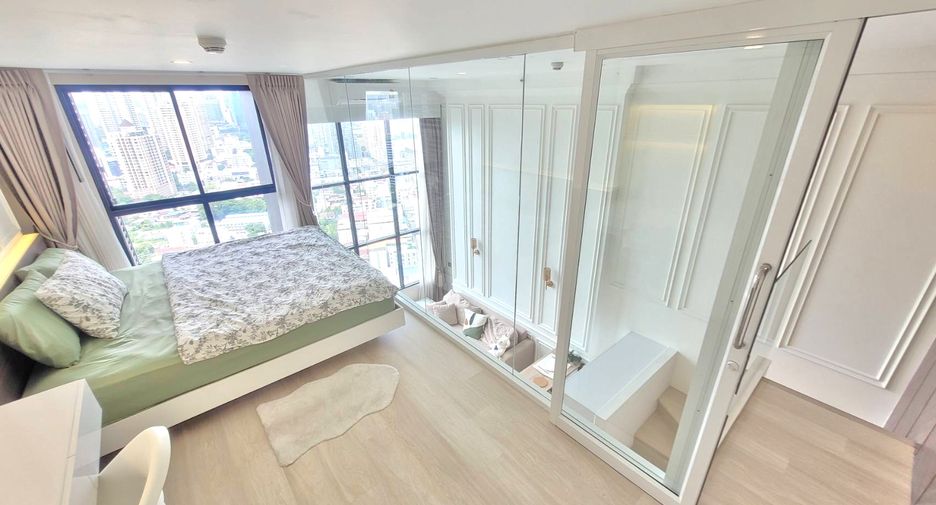 For rent 1 bed condo in Sathon, Bangkok