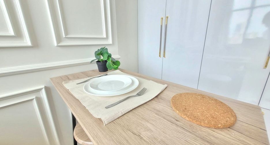 For rent 1 bed condo in Sathon, Bangkok
