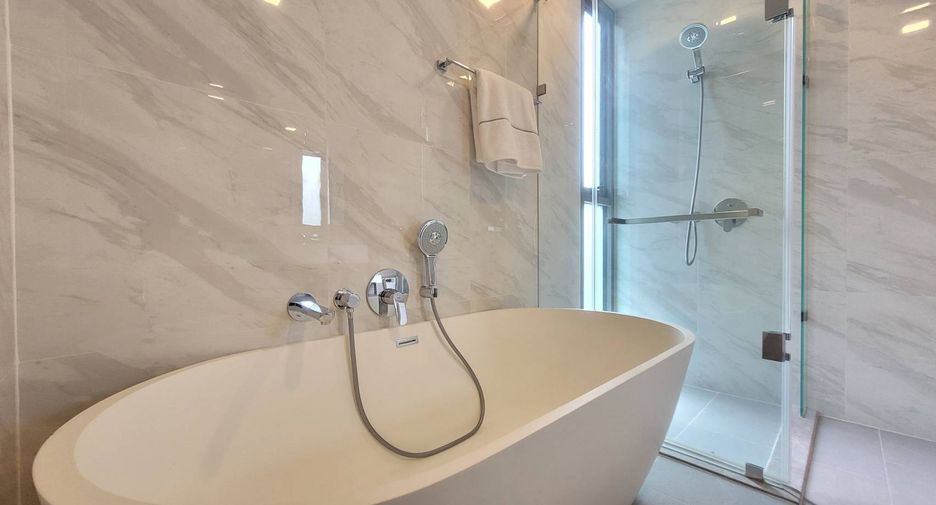 For rent 3 bedrooms condo in Watthana, Bangkok