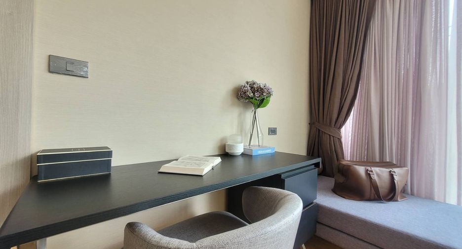 For rent 3 bedrooms condo in Watthana, Bangkok