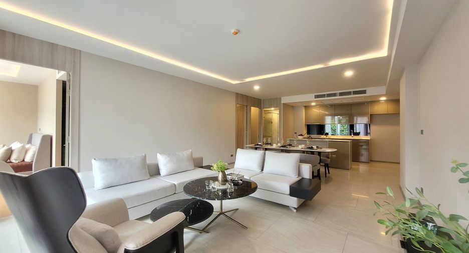 For rent 3 bedrooms condo in Watthana, Bangkok