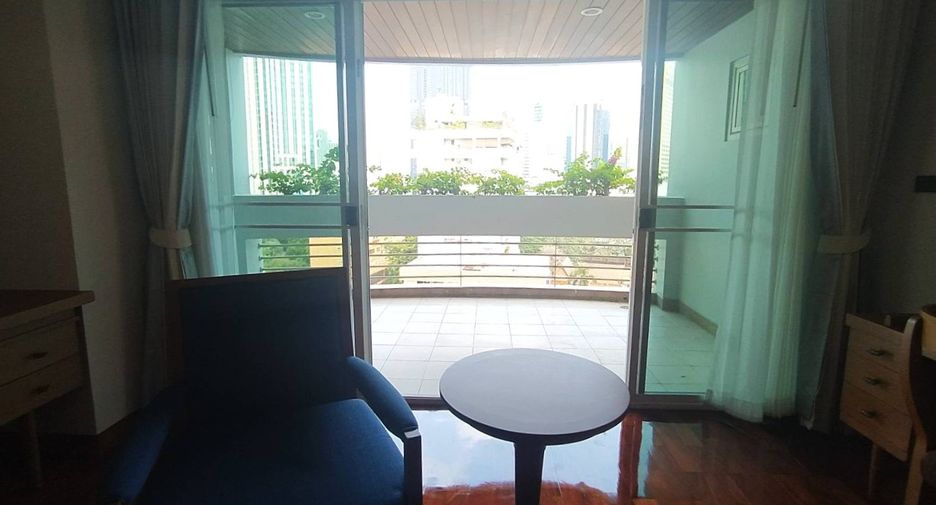 For rent 3 ベッドルーム condo in Khlong Toei, Bangkok