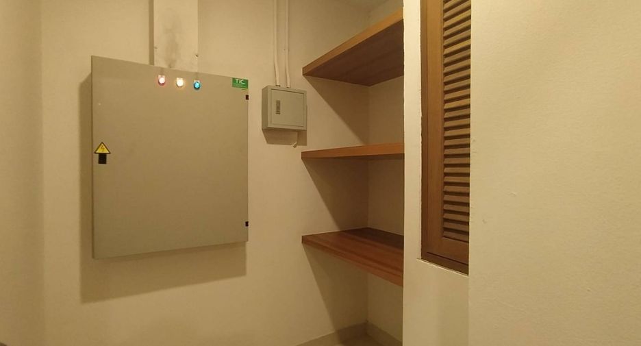 For rent 3 ベッドルーム condo in Khlong Toei, Bangkok