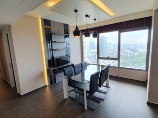 Condo en alquiler de 2 habitaciones en Khlong Toei, Bangkok