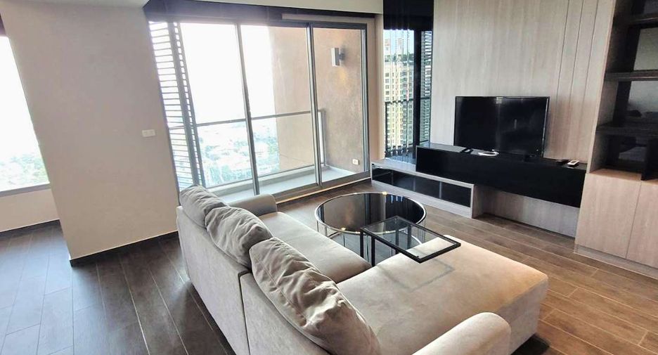 For rent 2 bedrooms condo in Khlong Toei, Bangkok