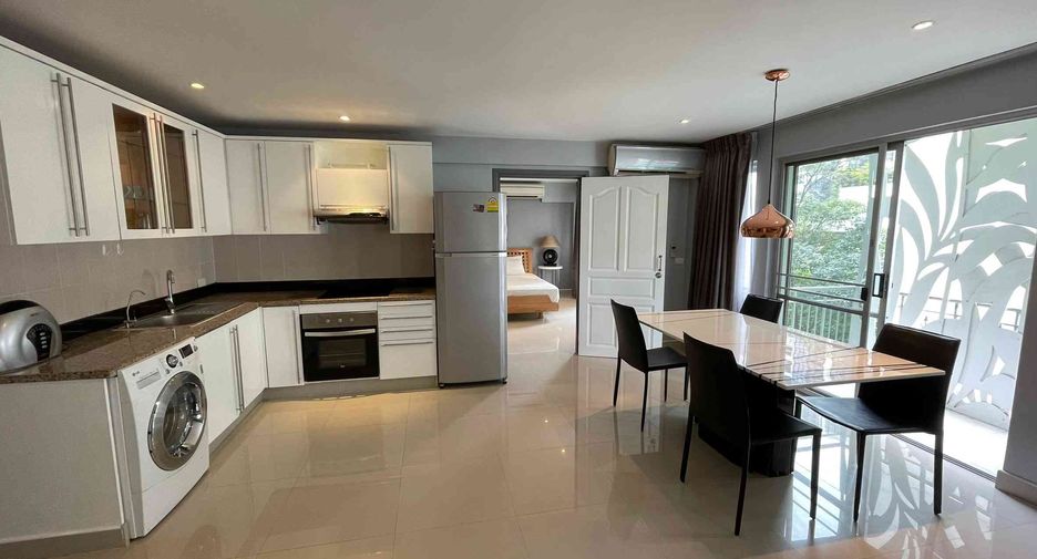 For rent 2 bedrooms condo in Watthana, Bangkok