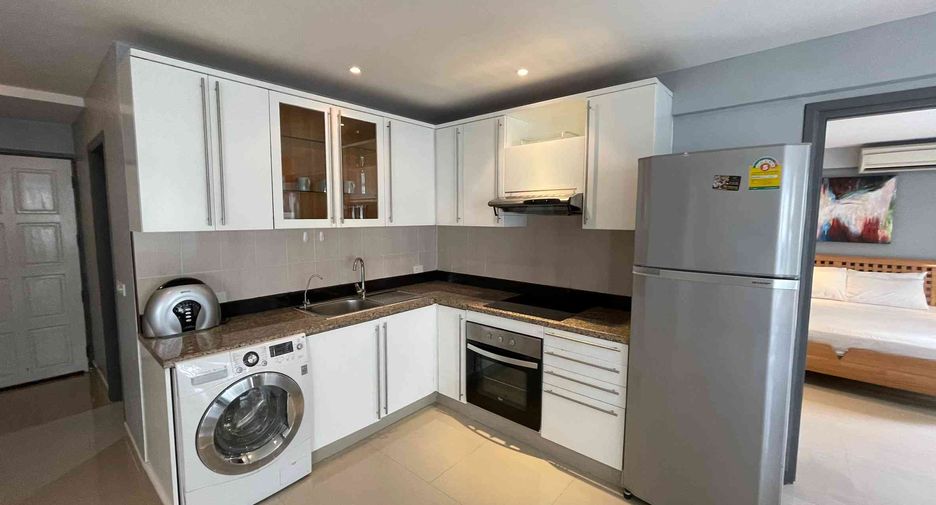 For rent 2 bedrooms condo in Watthana, Bangkok