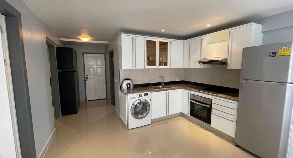 For rent 2 bedrooms condo in Watthana, Bangkok