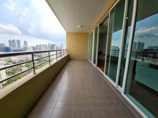 Wohnung zur Miete mit 3 Zimmer in Watthana, Bangkok
