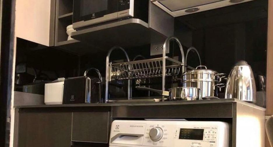 Condo en alquiler de 1 habitaciones en Khlong Toei, Bangkok