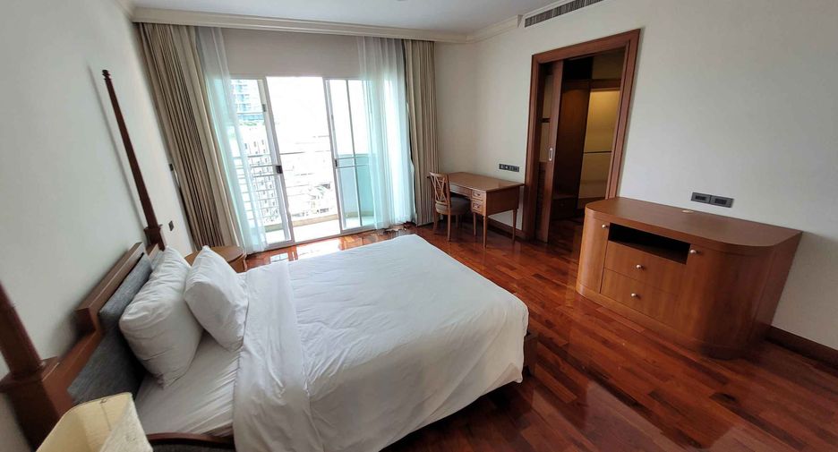 Wohnung zur Miete mit 3 Zimmer in Khlong Toei, Bangkok