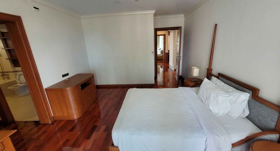 Wohnung zur Miete mit 3 Zimmer in Khlong Toei, Bangkok