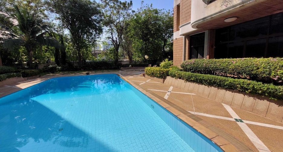 For rent 3 ベッドルーム condo in Watthana, Bangkok