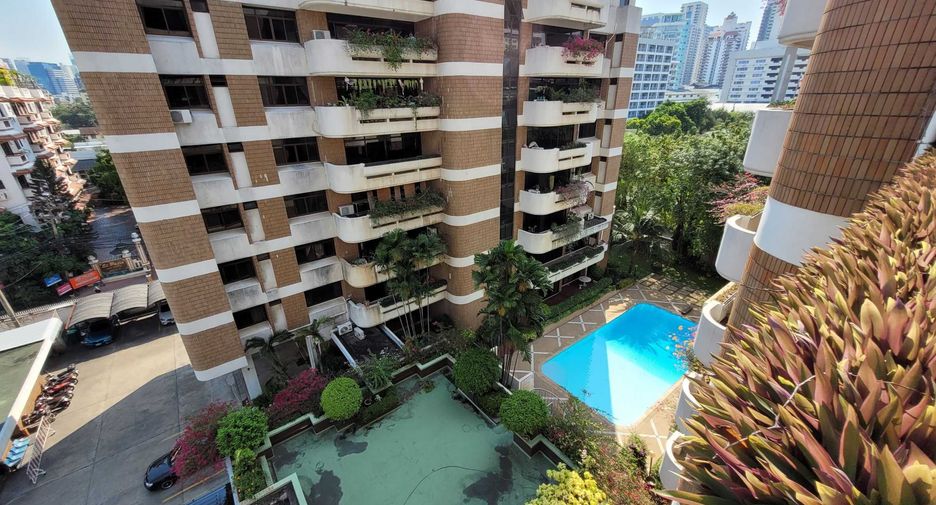 For rent 3 ベッドルーム condo in Watthana, Bangkok