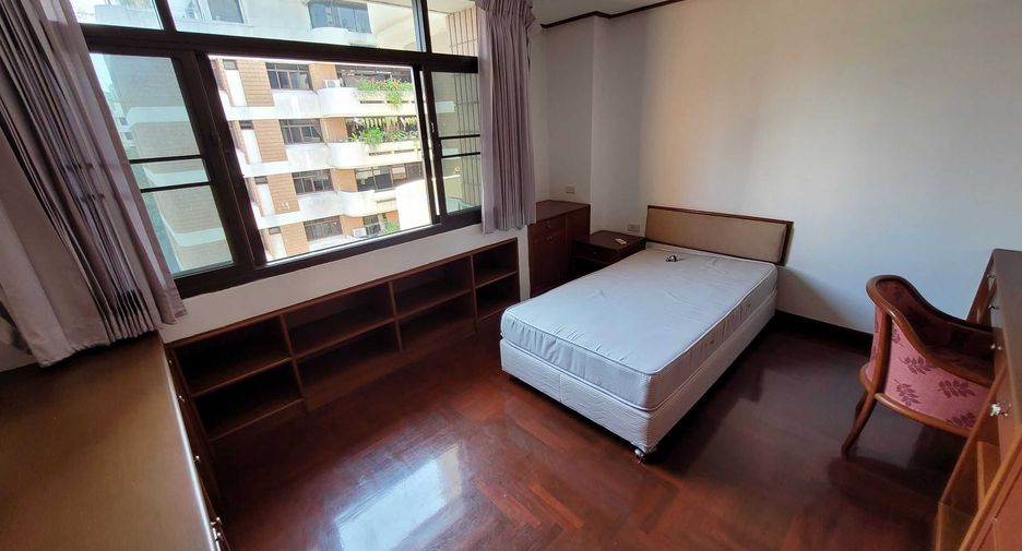 For rent 3 ベッドルーム condo in Watthana, Bangkok