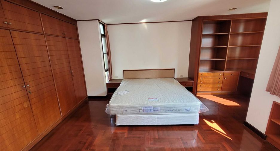 For rent 3 ベッドルーム condo in Watthana, Bangkok