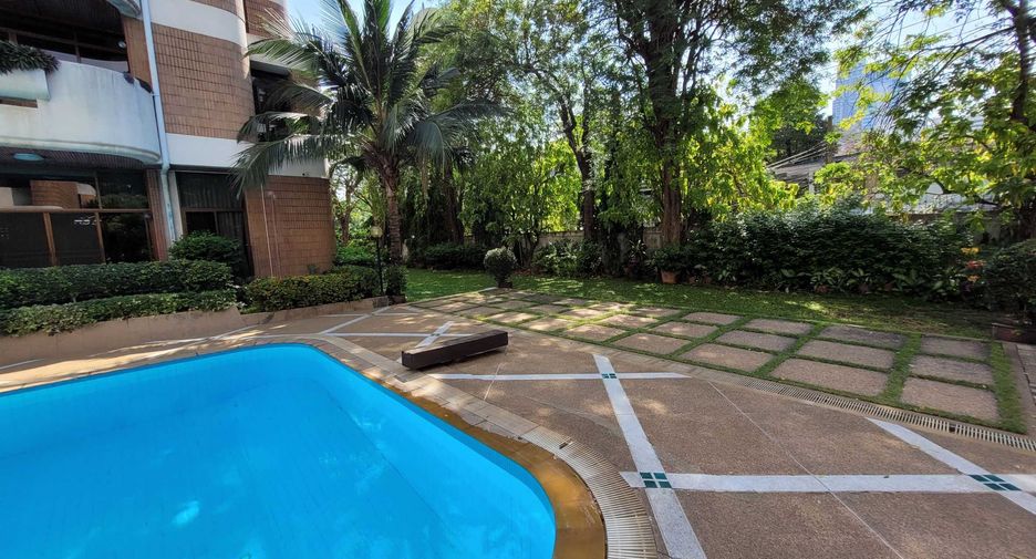 For rent 3 ベッドルーム condo in Watthana, Bangkok