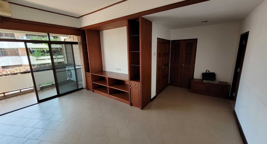 For rent 3 ベッドルーム condo in Watthana, Bangkok