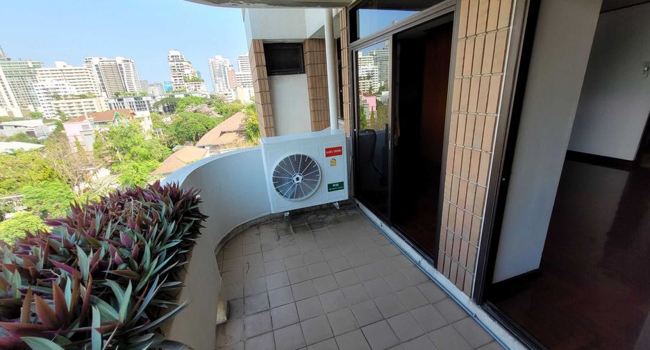 For rent 3 ベッドルーム condo in Watthana, Bangkok