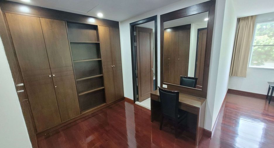 For rent 2 ベッドルーム condo in Watthana, Bangkok