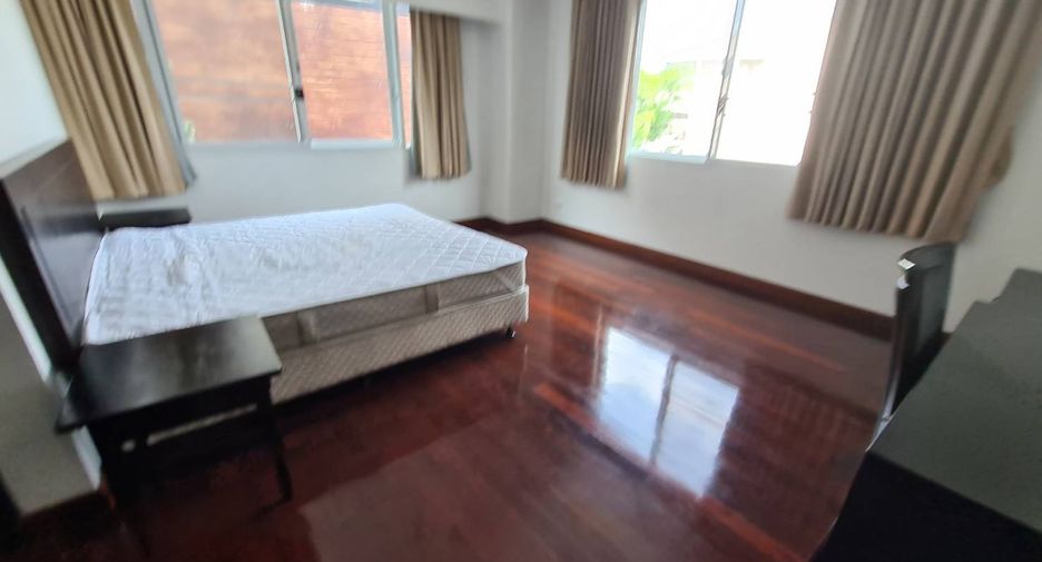 For rent 2 ベッドルーム condo in Watthana, Bangkok