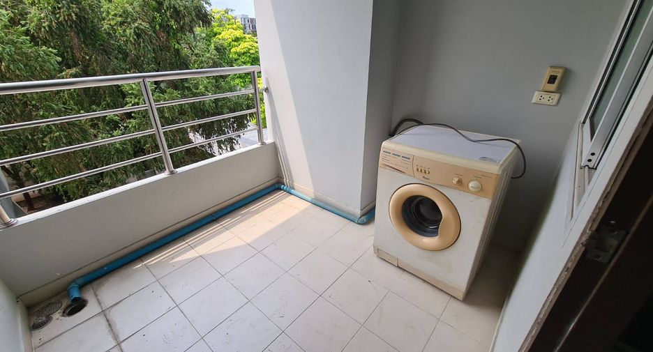 For rent 2 ベッドルーム condo in Watthana, Bangkok