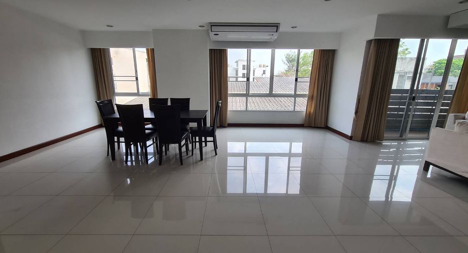 For rent 2 ベッドルーム condo in Watthana, Bangkok