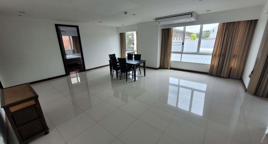For rent 2 ベッドルーム condo in Watthana, Bangkok