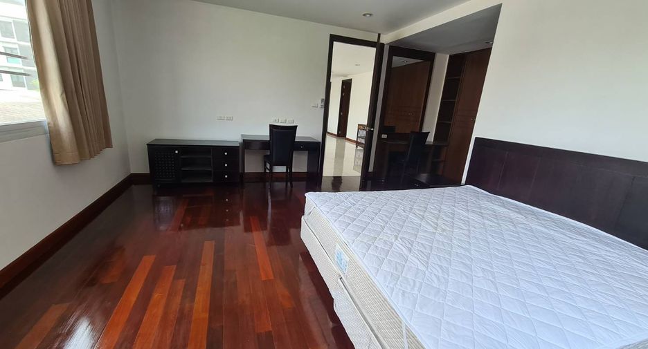 For rent 2 ベッドルーム condo in Watthana, Bangkok