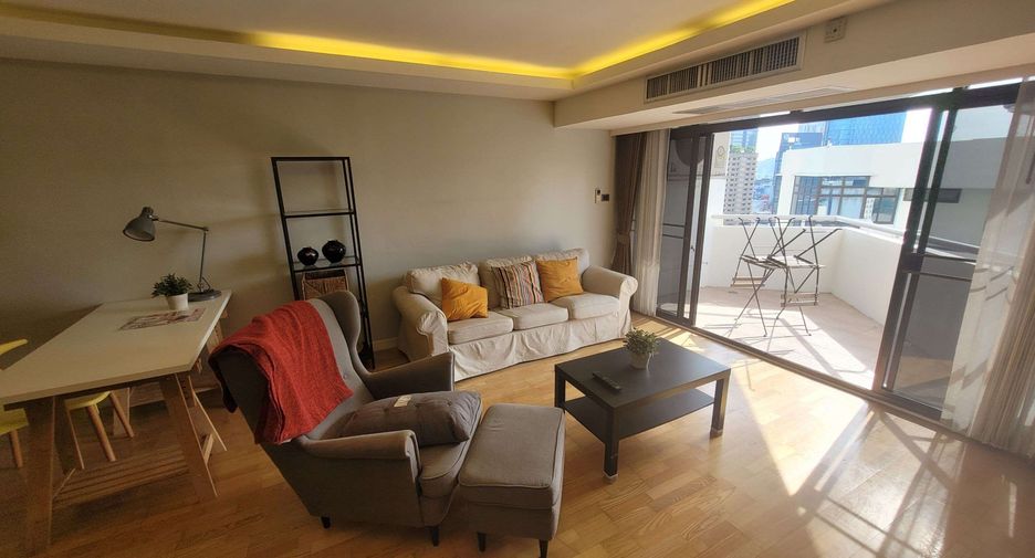 For rent 2 bedrooms condo in Watthana, Bangkok