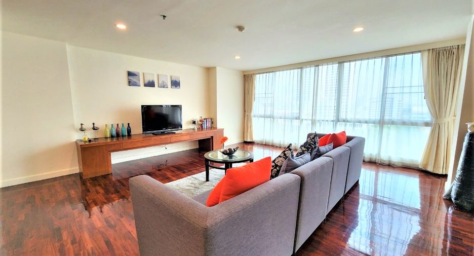 Condo en alquiler de 3 habitaciones en Sathon, Bangkok