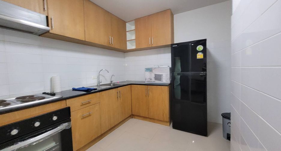 For rent and for sale 2 bedrooms condo in Watthana, Bangkok