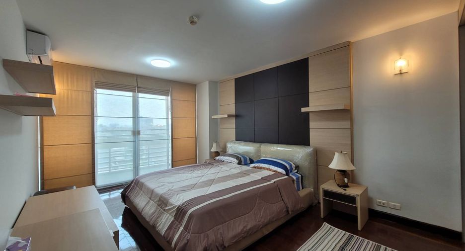 For rent and for sale 2 bedrooms condo in Watthana, Bangkok