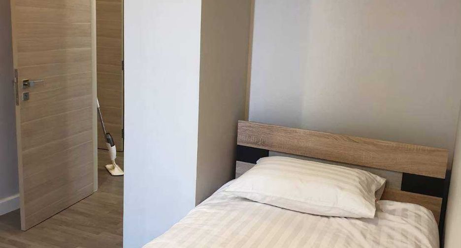 For rent 2 bedrooms condo in Sathon, Bangkok