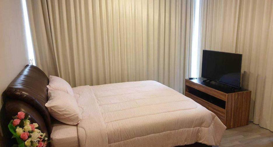 For rent 2 bedrooms condo in Sathon, Bangkok