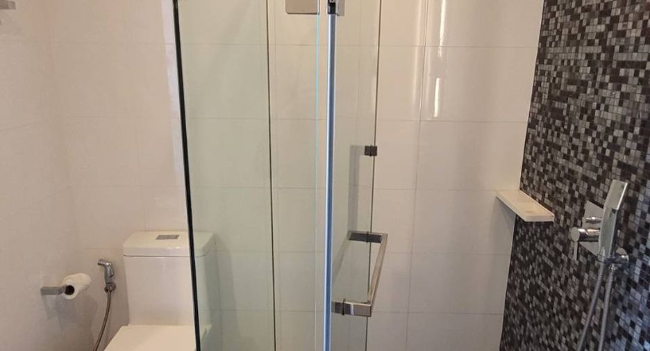 For rent 2 bedrooms condo in Sathon, Bangkok