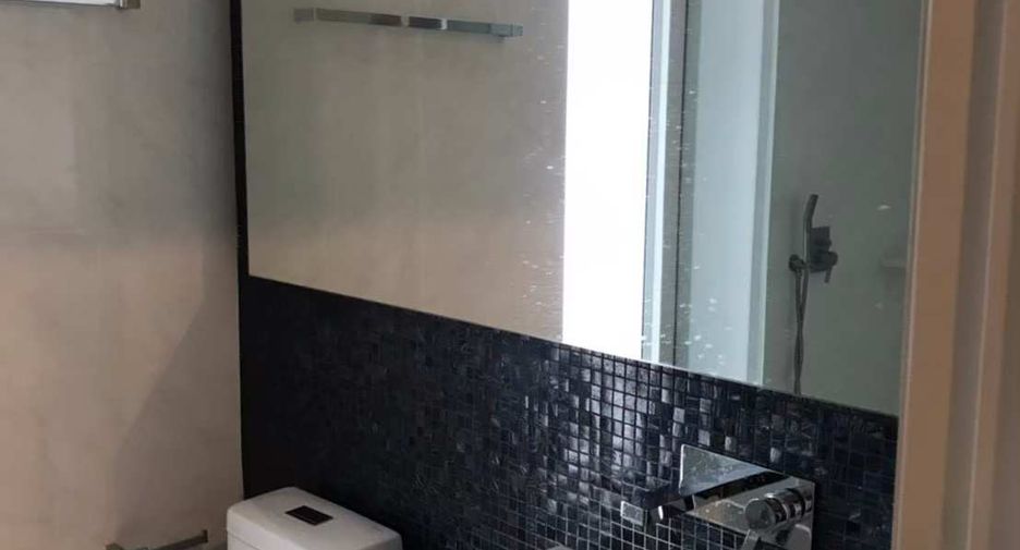 For rent 2 bedrooms condo in Sathon, Bangkok