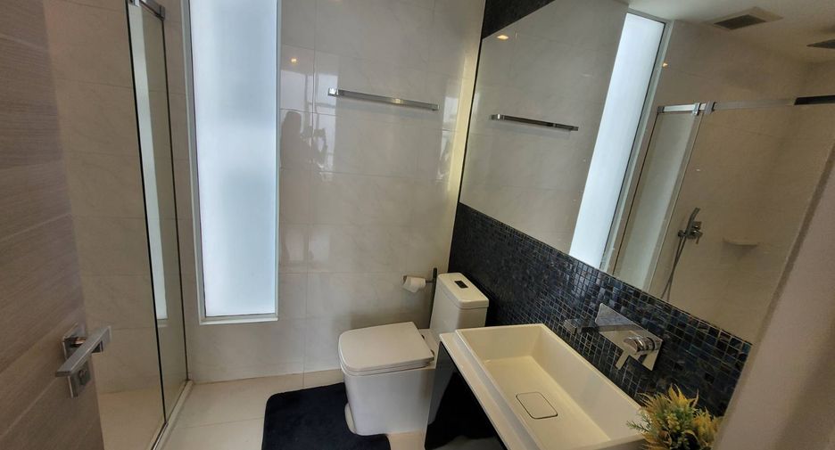 For rent 2 bedrooms condo in Sathon, Bangkok