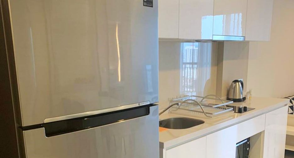 Condo en alquiler de 2 habitaciones en Khlong Toei, Bangkok