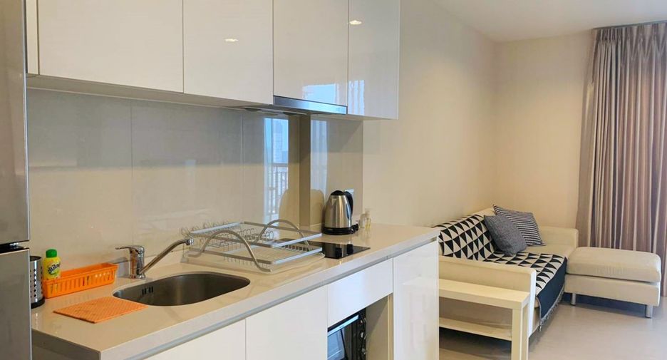 Condo en alquiler de 2 habitaciones en Khlong Toei, Bangkok