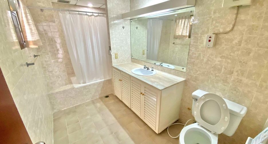 Wohnung zur Miete mit 3 Zimmer in Watthana, Bangkok