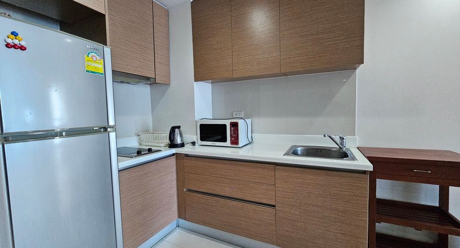 For rent 1 bed condo in Pathum Wan, Bangkok