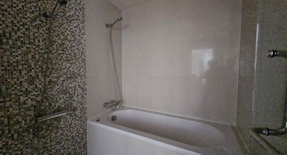 For rent 1 bed condo in Pathum Wan, Bangkok